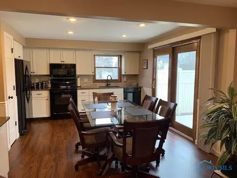 525 Wesley Ave, Bryan, OH 43506 photo 12