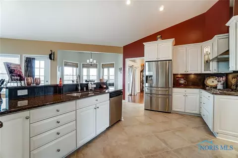 7680 Eagle Dr, Findlay, OH 45840 photo 3