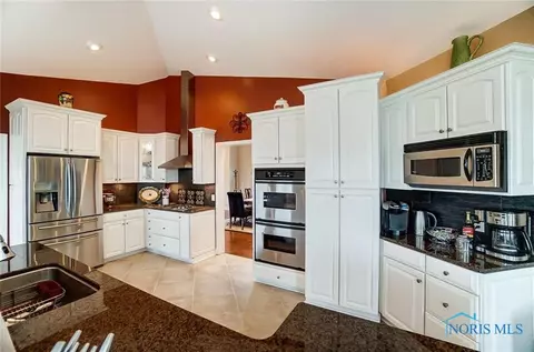7680 Eagle Dr, Findlay, OH 45840 photo 1