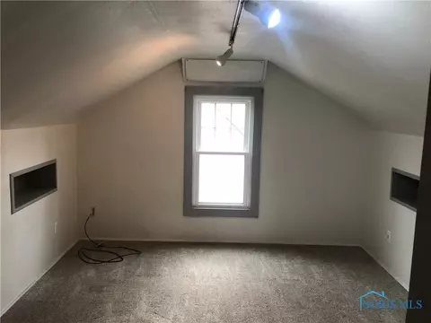 921 Searles Rd, Toledo, OH 43607 photo 16