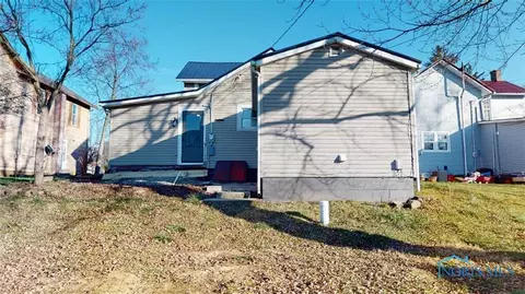 406 Park St, Willard, OH 44890 photo 3