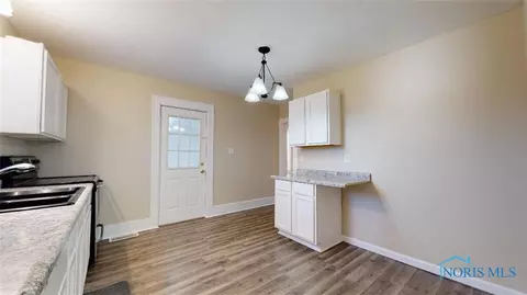 406 Park St, Willard, OH 44890 photo 13