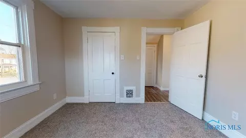 406 Park St, Willard, OH 44890 photo 18