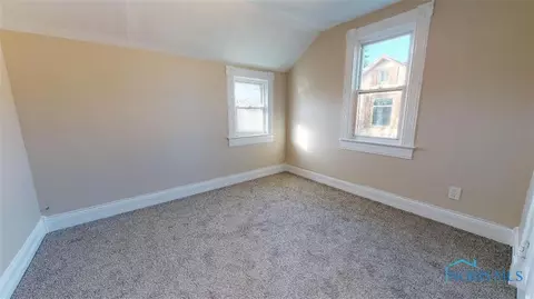 406 Park St, Willard, OH 44890 photo 17