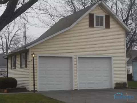 1041 E Main St, Ottawa, OH 45875 photo 2