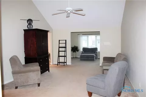 4263 Waterbend Dr, Maumee, OH 43537 photo 3