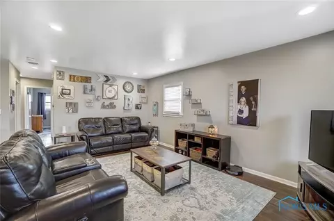 511 Charles Ave, Findlay, OH 45840 photo 6