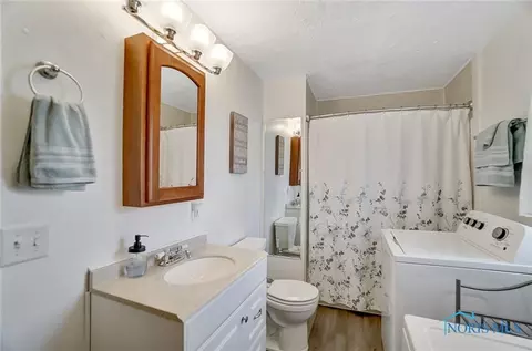 212 E Walnut St, Van Buren, OH 45889 photo 17