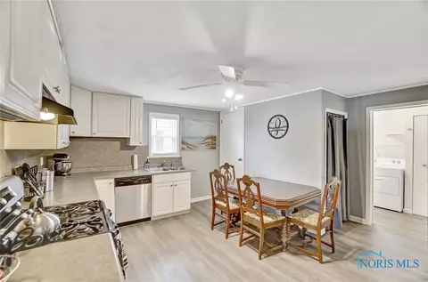212 E Walnut St, Van Buren, OH 45889 photo 10