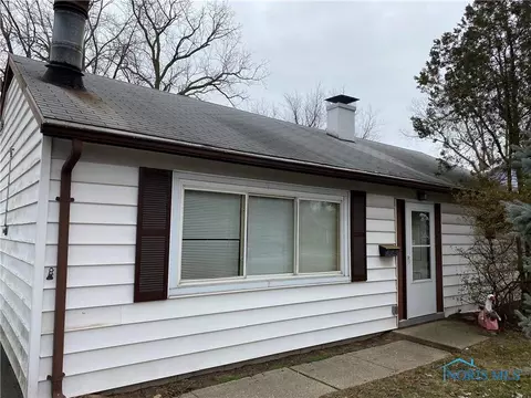 226 Dickens Dr, Toledo, OH 43607 photo 2