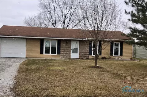 1323 E Wilson St, Bryan, OH 43506 photo 2