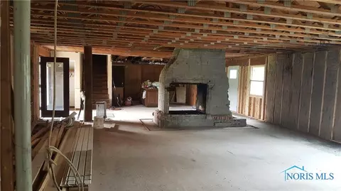 7027 Coder Rd, Maumee, OH 43537 photo 6