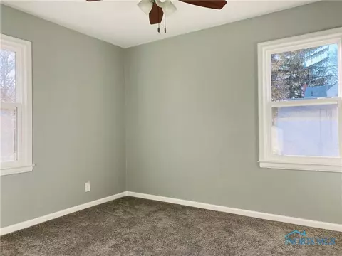 3263 Blackstone Dr, Toledo, OH 43608 photo 14
