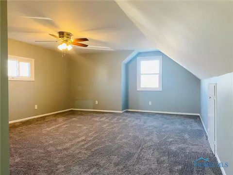 3263 Blackstone Dr, Toledo, OH 43608 photo 10