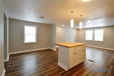 4248 Foxchapel Rd, Toledo, OH 43607 photo 9