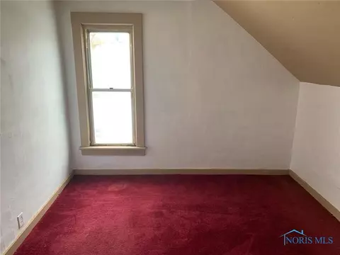 518 S Walnut St, Bryan, OH 43506 photo 8