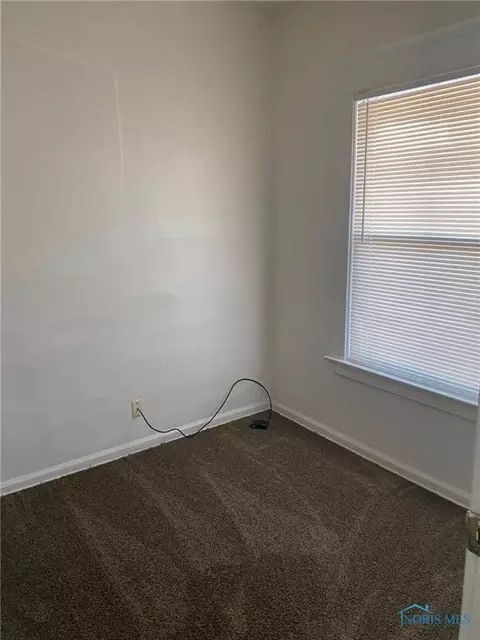 438 Everett St, Toledo, OH 43608 photo 2