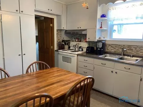 407 E Lima St, Findlay, OH 45840 photo 10