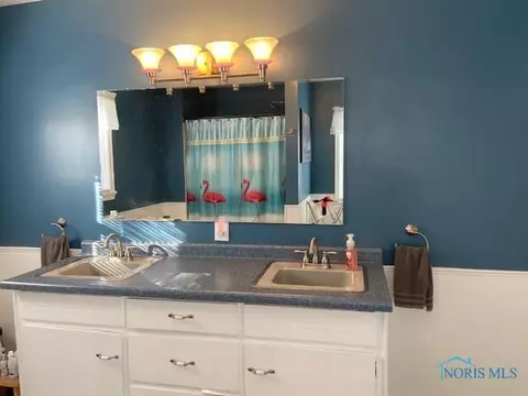 407 E Lima St, Findlay, OH 45840 photo 16