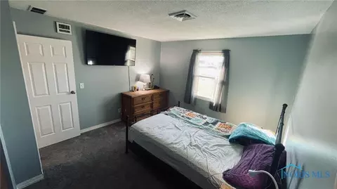 1119 E Wilson St, Bryan, OH 43506 photo 8