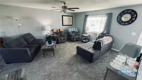 1119 E Wilson St, Bryan, OH 43506 photo 4