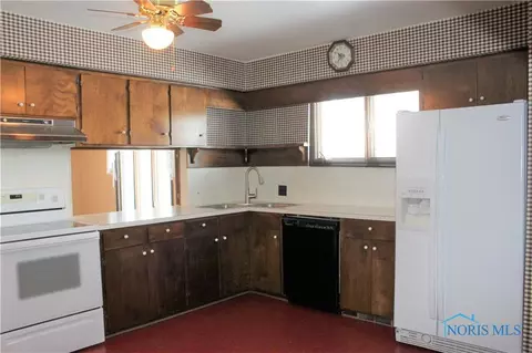 200 E Center St, Nevada, OH 44849 photo 21