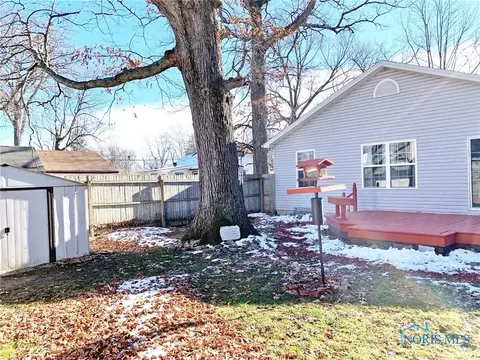 5114 Egger Rd, Toledo, OH 43615 photo 2
