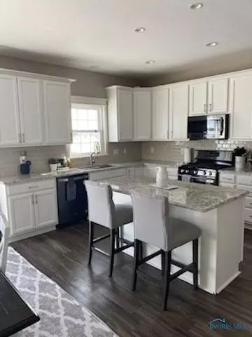 2 Cascade Ln, Delta, OH 43515 photo 5