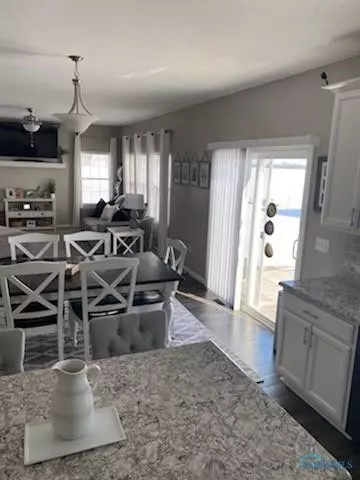 2 Cascade Ln, Delta, OH 43515 photo 9