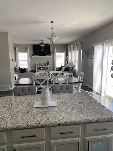 2 Cascade Ln, Delta, OH 43515 photo 8