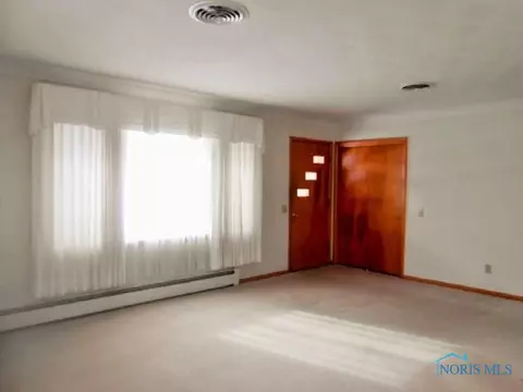 433 Enterprise St, Leipsic, OH 45856 photo 5