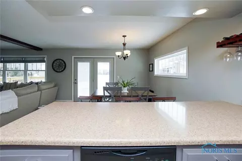 2412 Springmill Rd, Findlay, OH 45840 photo 15