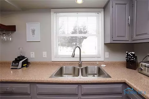 2412 Springmill Rd, Findlay, OH 45840 photo 14