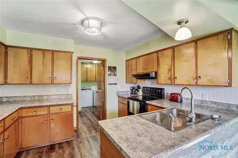 209 E Daisy St, Forest, OH 45843 photo 10