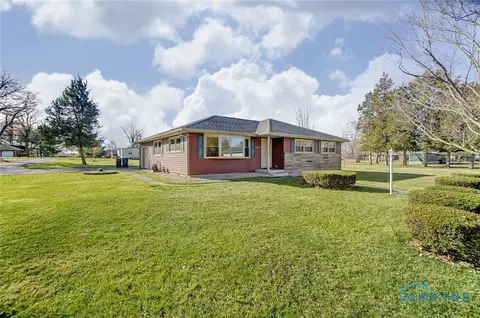 209 E Daisy St, Forest, OH 45843 photo 3