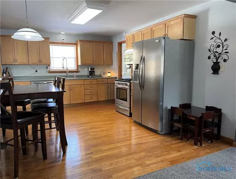 3865 S Eber Rd, Monclova, OH 43542 photo 9