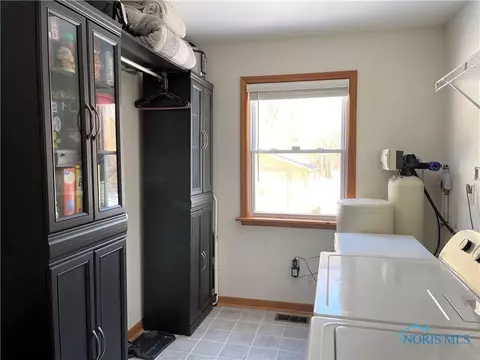 3865 S Eber Rd, Monclova, OH 43542 photo 13