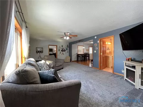 3865 S Eber Rd, Monclova, OH 43542 photo 5