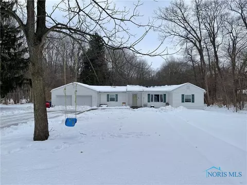 3865 S Eber Rd, Monclova, OH 43542 photo 1
