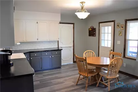 6320 Brown Rd, Oregon, OH 43616 photo 9