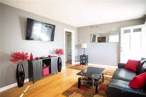 604 6th St, Findlay, OH 45840 photo 4