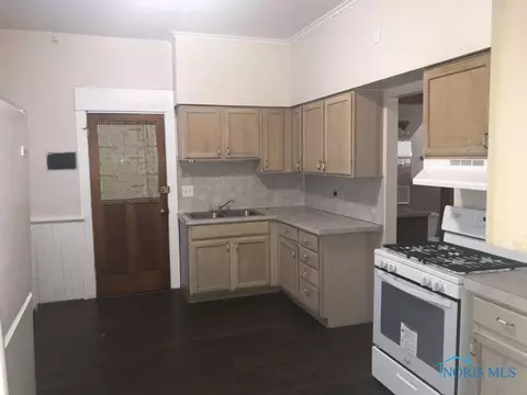 1317 Hamilton St, Toledo, OH 43607 photo 4