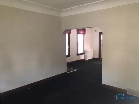 1317 Hamilton St, Toledo, OH 43607 photo 6