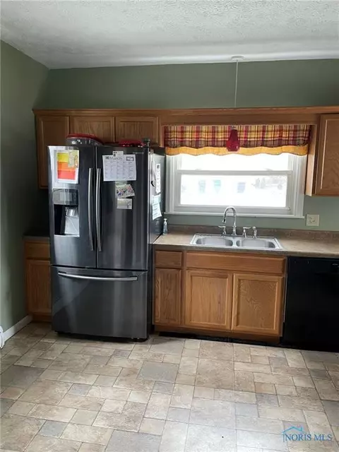 207 E Dixon St, Forest, OH 45843 photo 7