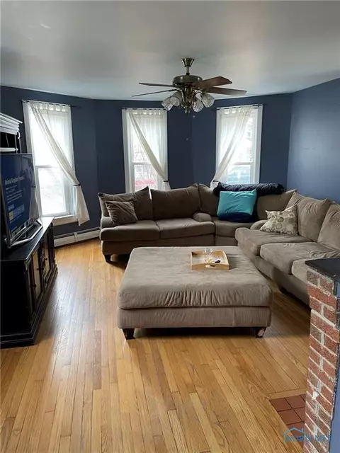 207 E Dixon St, Forest, OH 45843 photo 3