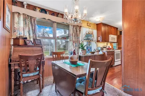 3009 Castleton Ave, Toledo, OH 43613 photo 10
