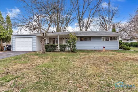 3009 Castleton Ave, Toledo, OH 43613 photo 3