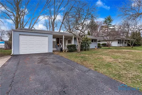 3009 Castleton Ave, Toledo, OH 43613 photo 2