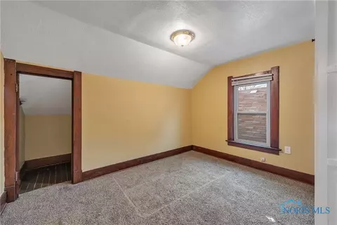 1207 Warwick Ave, Toledo, OH 43607 photo 6