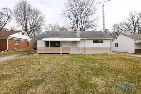 202 Independence Rd, Toledo, OH 43607 photo 1